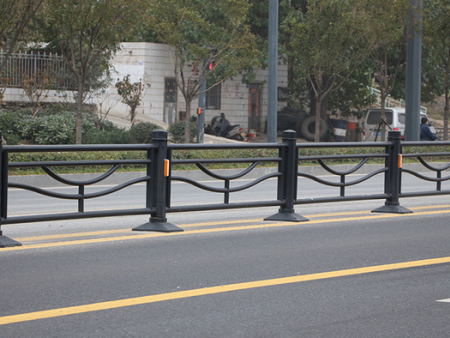 交通道路护栏_道路围栏_道路护栏批发_道路围栏厂家
